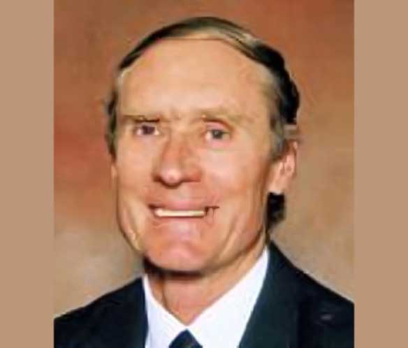 Dr Lawrence McCrystal